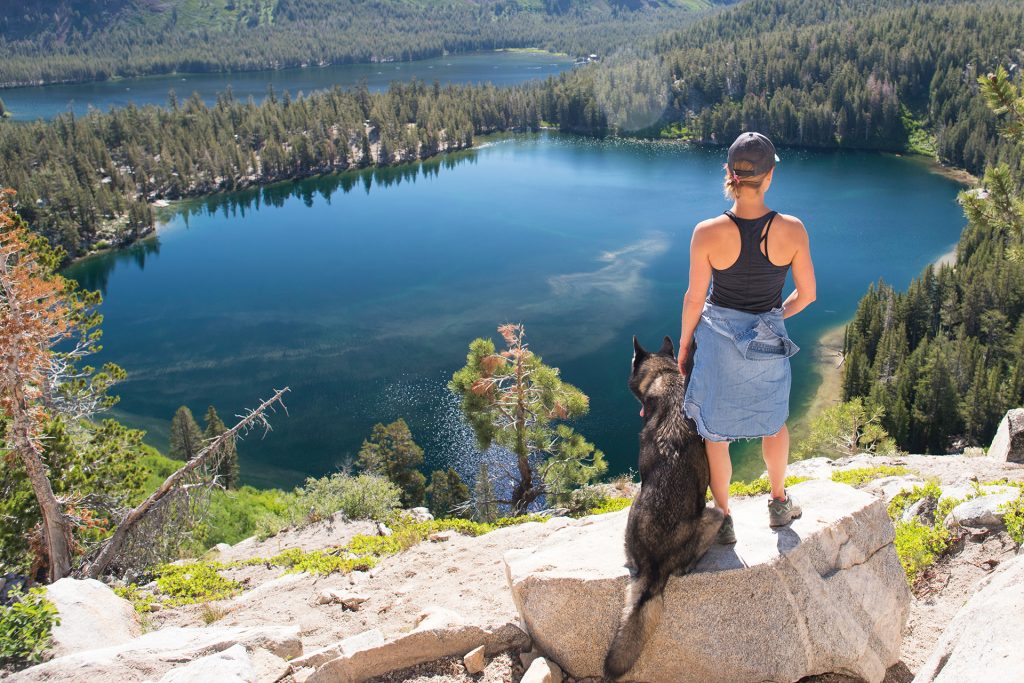 Hikes Mammoth Lakes CA dogs